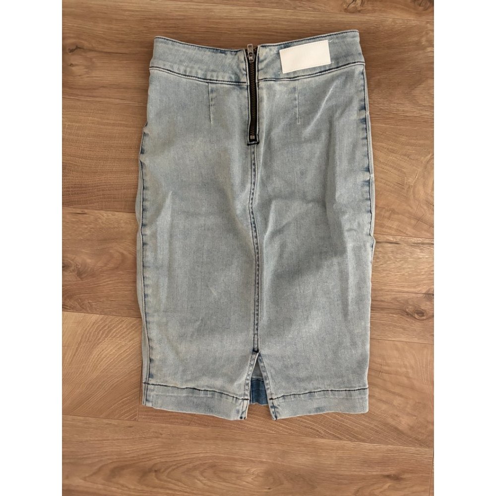 Aritzia the Casting Washed Denim Skirt - Picture 2 of 2